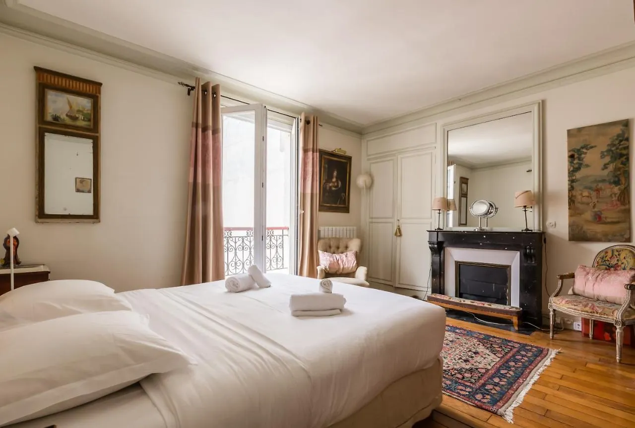 Veeve - Charming Mirabeau Apartment